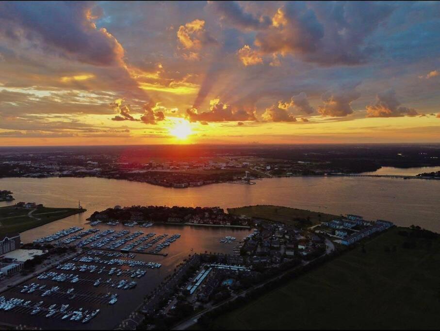 Appartamento Sunnyside Retreat Bacliff Esterno foto